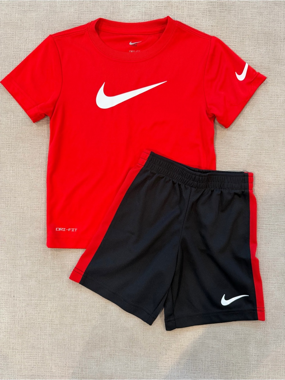 Boys Nike Dri-FIT Performance Set - Size 5